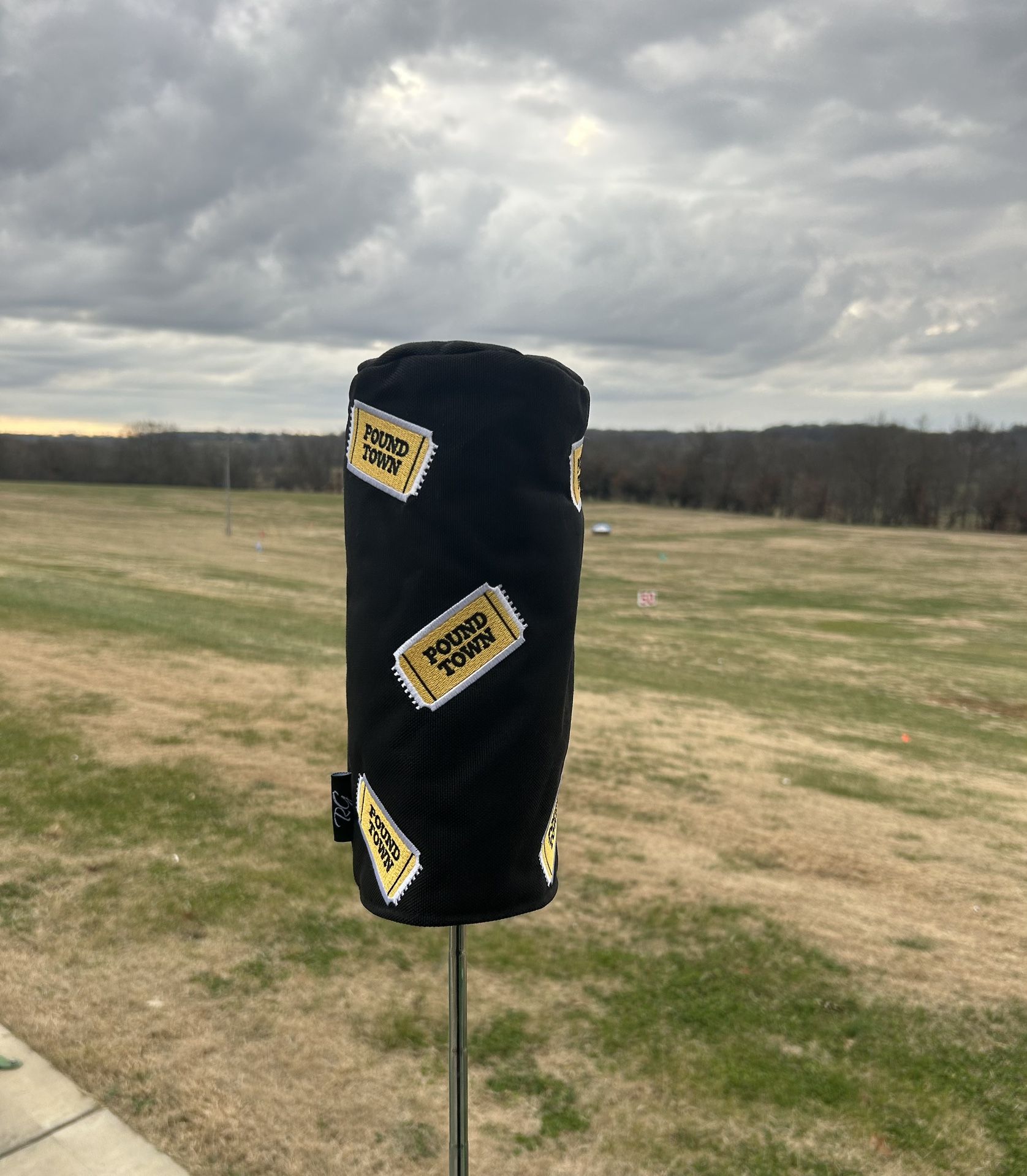 Pound town driver headcover