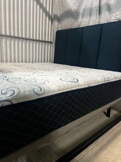 Nice❤️🌟 KING 🌟❤️MATTRESS 🌟❤️Only