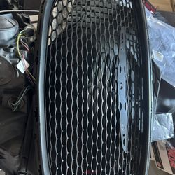 2015 Chrysler 300 Front Black Grill 