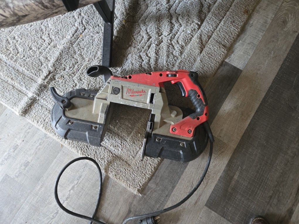 Milwaukee Band Saw