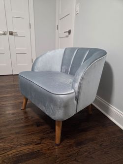 Comfy bedroom chair