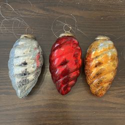 set of 3 crackle glass outdoor ornaments
