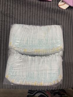 Pampers swaddlers Newborn diapers huge pack