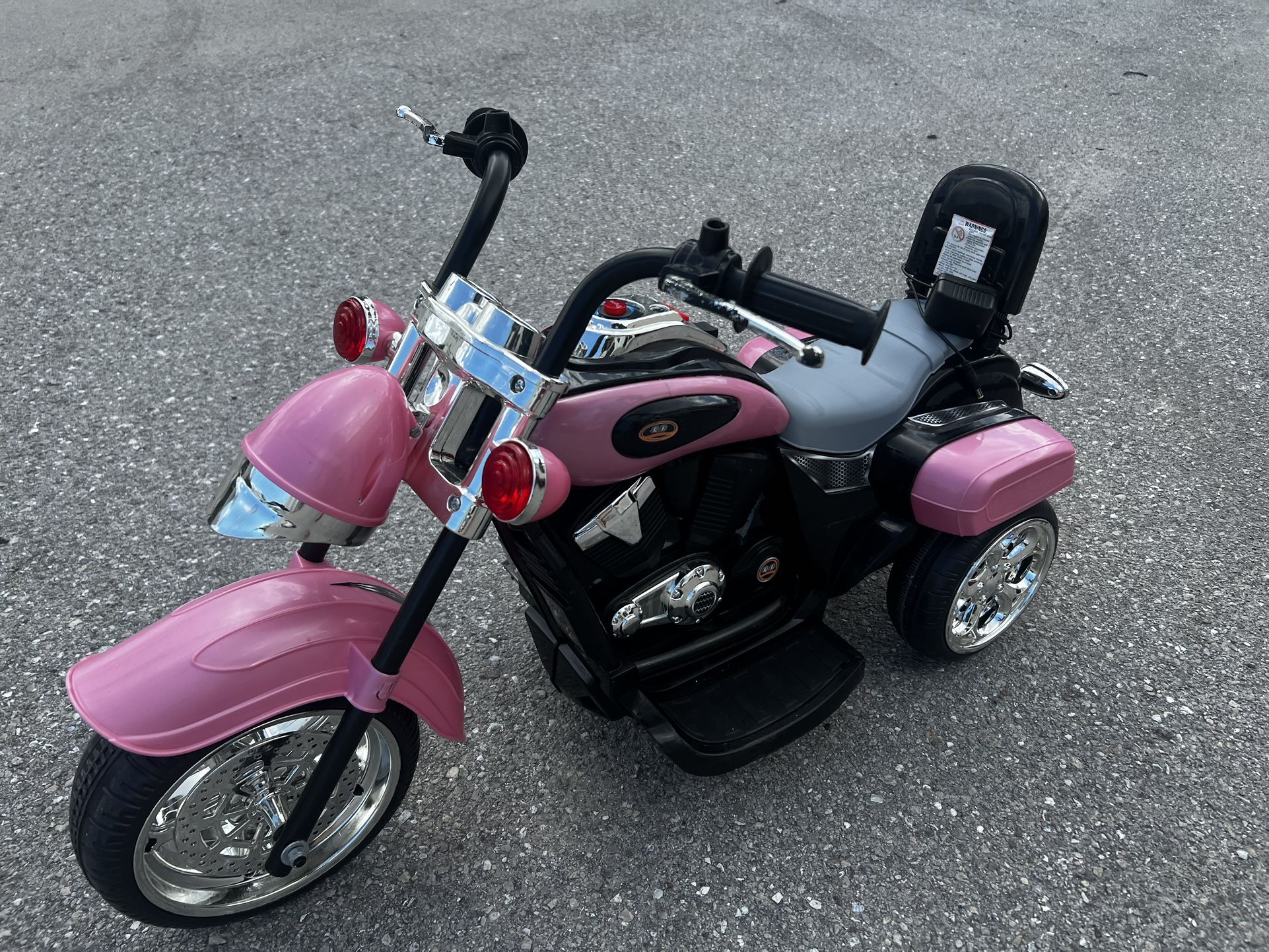 6V Pink Battery Powered Electric Toddler Kid’s Ride on Motorcycle! Great for 36 Months - 3 years old. Includes Charger.