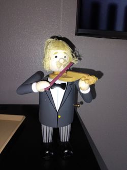 Enesco Violin Playing Figurine “Emperor Waltz “Wood Wind up Moving Music Box 9”
F
FantasticDeal4 (2883