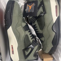 Undefeated Jordan 4 Sz 10