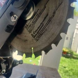 RYOBI 10-inch Compound Miter Saw