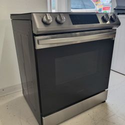 New Samsung - 6.3 cu. ft. Front Control Slide-in Electric Range with Smart Dial, Air Fry & Wi-Fi - S