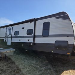 2022 Keystone Hideout 25DBWE- Great Fixer-Upper!