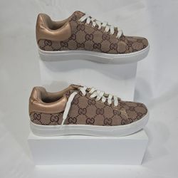 Gucci Womens 6 Womens Sneakers 