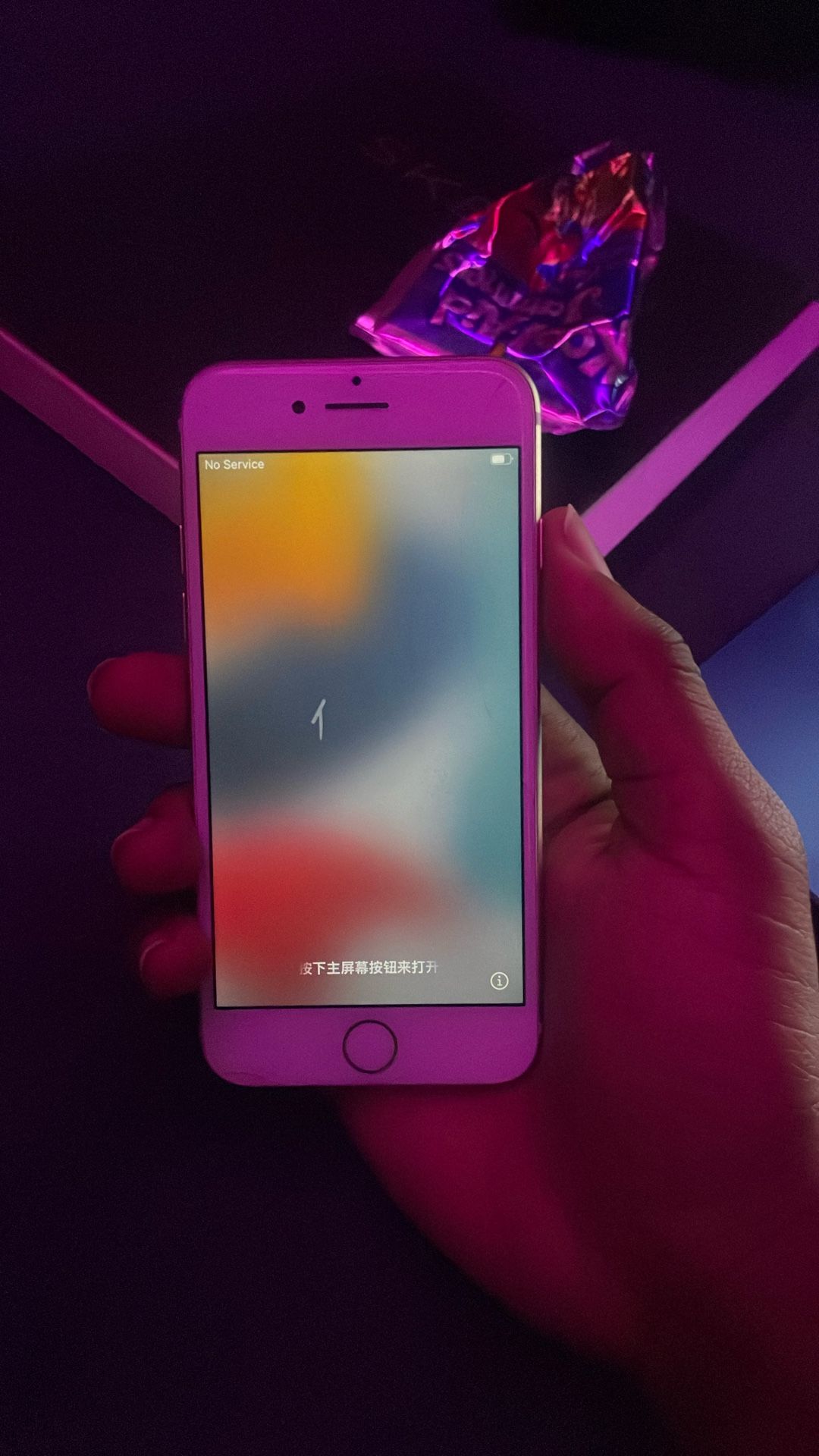 iphone 6 with 64gb and no sim card.