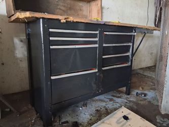 Craftsmqn work bench