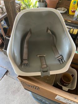 OXO booster seat