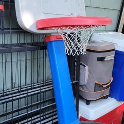 Little Tikes Adjustable Basketball Hoop
