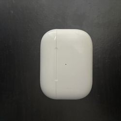 AirPods Pro (2nd Gen) – Excellent Condition – With Box & Cable 🎧