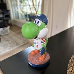 Yoshi Dodgers bobble head