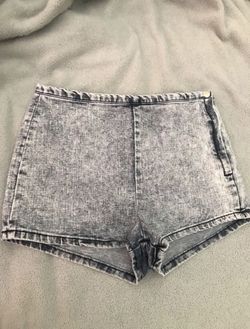 Size 27/5 High waisted shorts