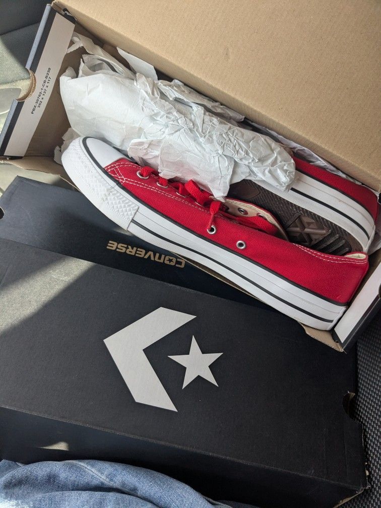 Red Converse Size 11.5 Mint New In Box Low