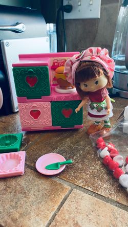 Strawberry shortcake doll and accessories