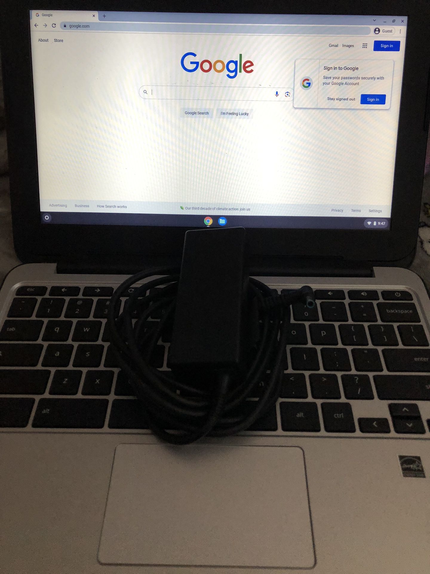 HP Chromebook 11 G3 EE - Fully functional w/charger!