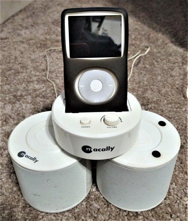 I Pod - Macally IceTune Speakers And Charger