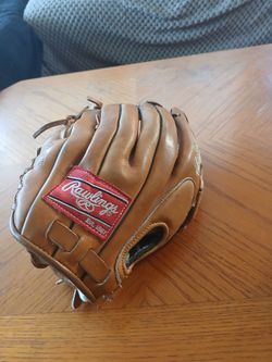 Baseball glove