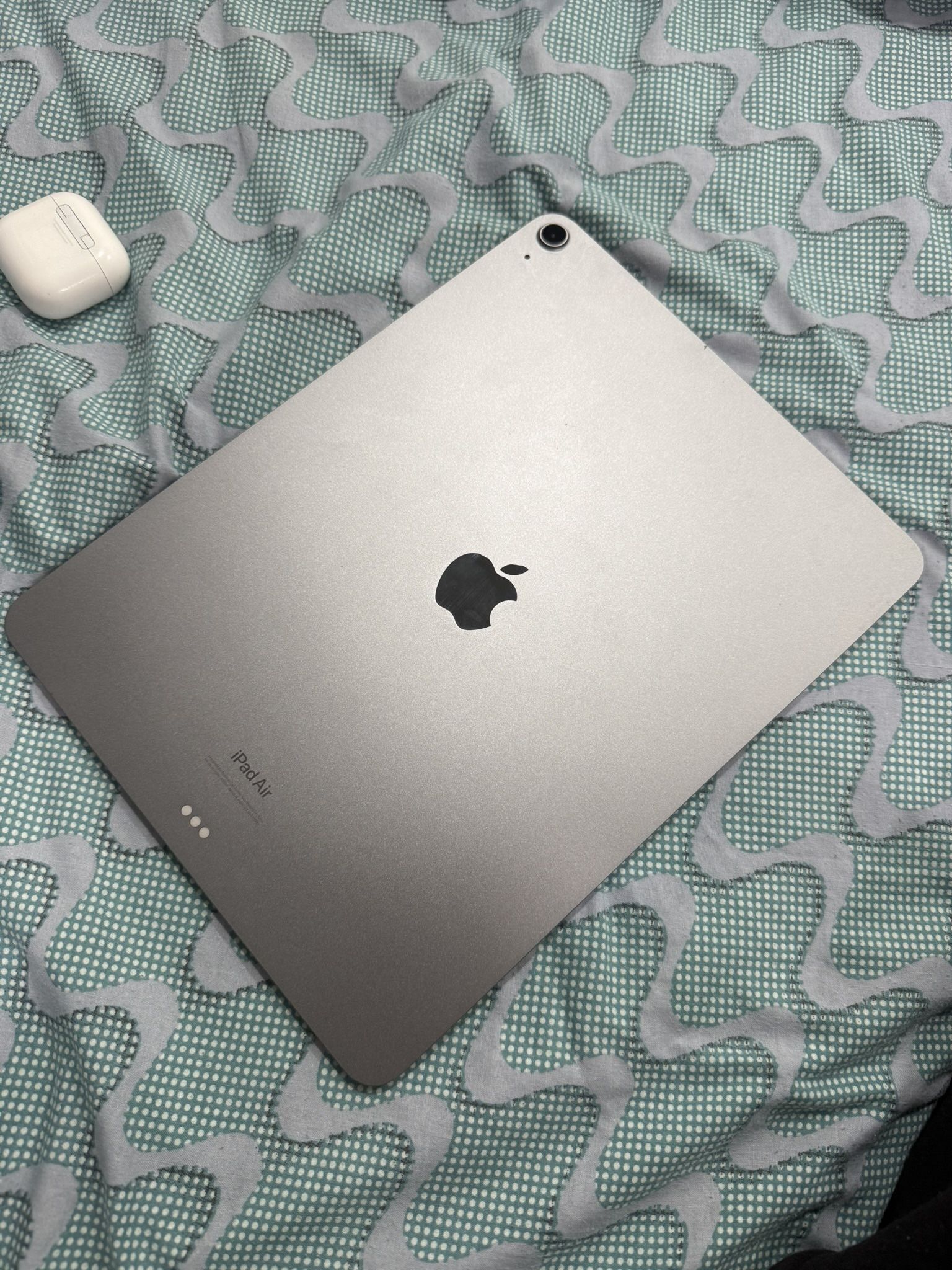 iPad Air 13-inch (M2)
