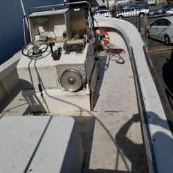 1992 Parker Center Console 25ft
