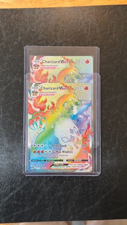 Charizard VMAX Rainbow Rare Pokémon Card 074/073