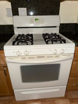 Gas stove  white
