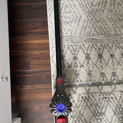 Dyson V7 Trigger Vacuum Used / For Parts Or Repair