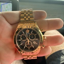 Versace Watch Blk And Gold 