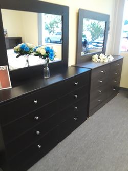 Dresser with mirror