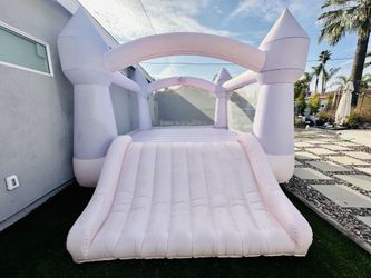 Bounceland Party Castle DayDreamer Cotton Candy Bounce House With Air Blower