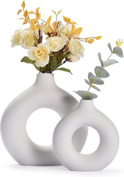 White  Plastic Vases- 2 for Modern Home Decor, Round Matte Boho Vase for Decor, Minimalist Nordic Style for Wedding Dinner Table Living Room Of