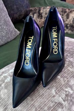 Tom Ford Black Leather Pumps Gold Heel – Size 36.5 (US 6.5)