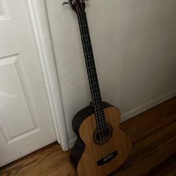 JOHNSON BASS GUITAR