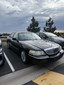 2010 Lincoln Town Car For Parts