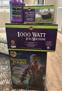 Smoldering zombie, 1000 watt fog machine, 400 watt fog machine, Full jug of fog juice