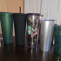 Starbucks Cups 