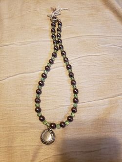 It a cute lockit necklace