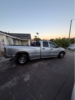 Dodge Ram 3500 Mega Cab Dually