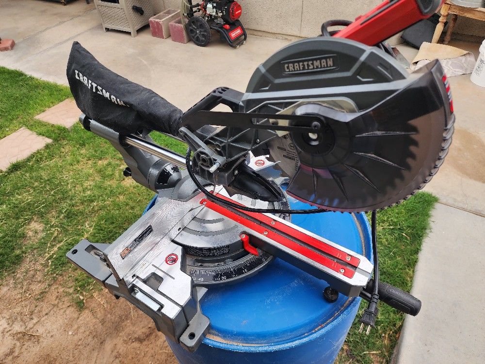 CRAFTSMAN Sliding Corded Miter Saw