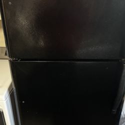 Refrigerator Kenmore With Ice Maker