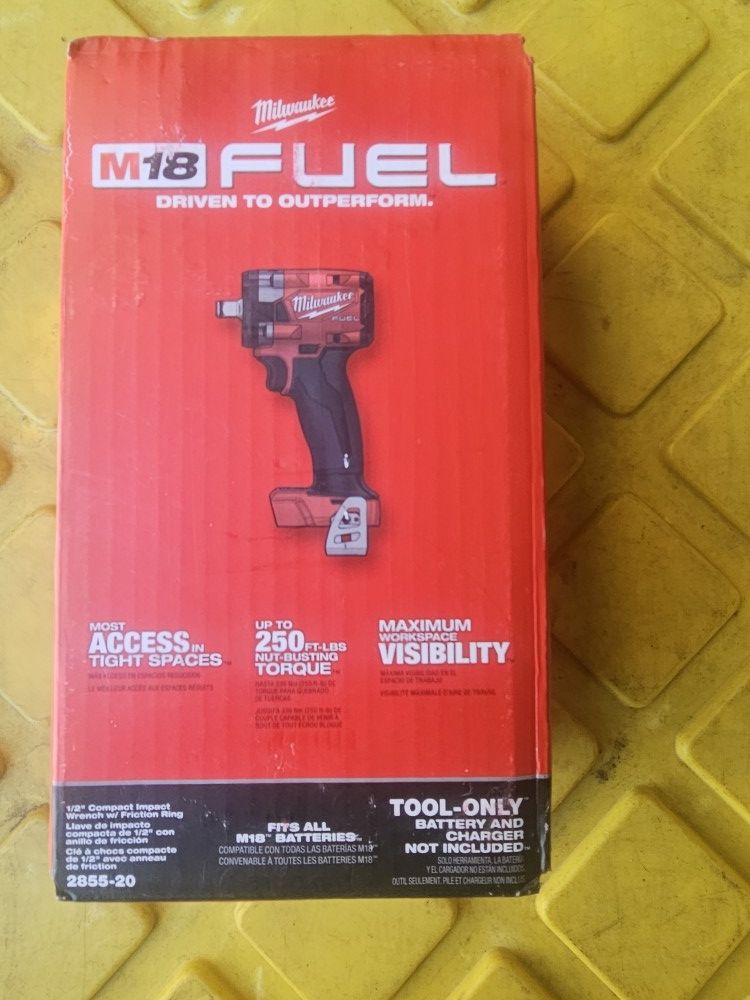 Milwaukee Compact Impact Wrench With Friction Ring