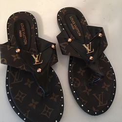 Designer ( Brown ) Sandals ( Used ) great Condition - Size 7 ( 38 ) 