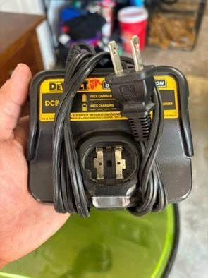 8V Dewalt Battery Charger