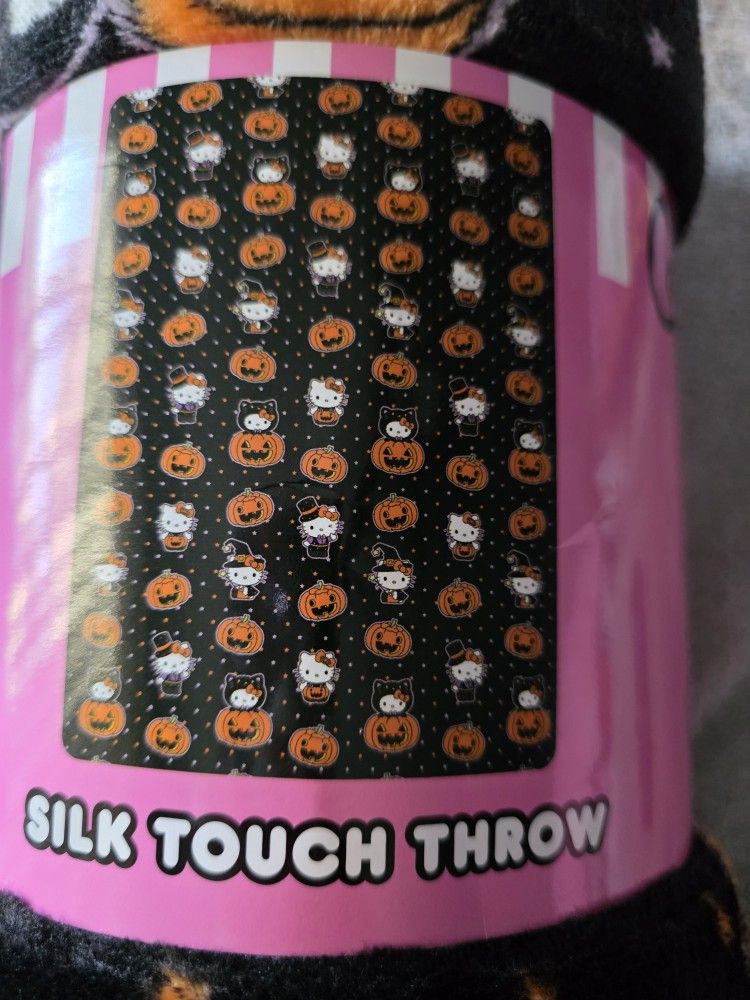 Hello Kitty Halloween Blanket
