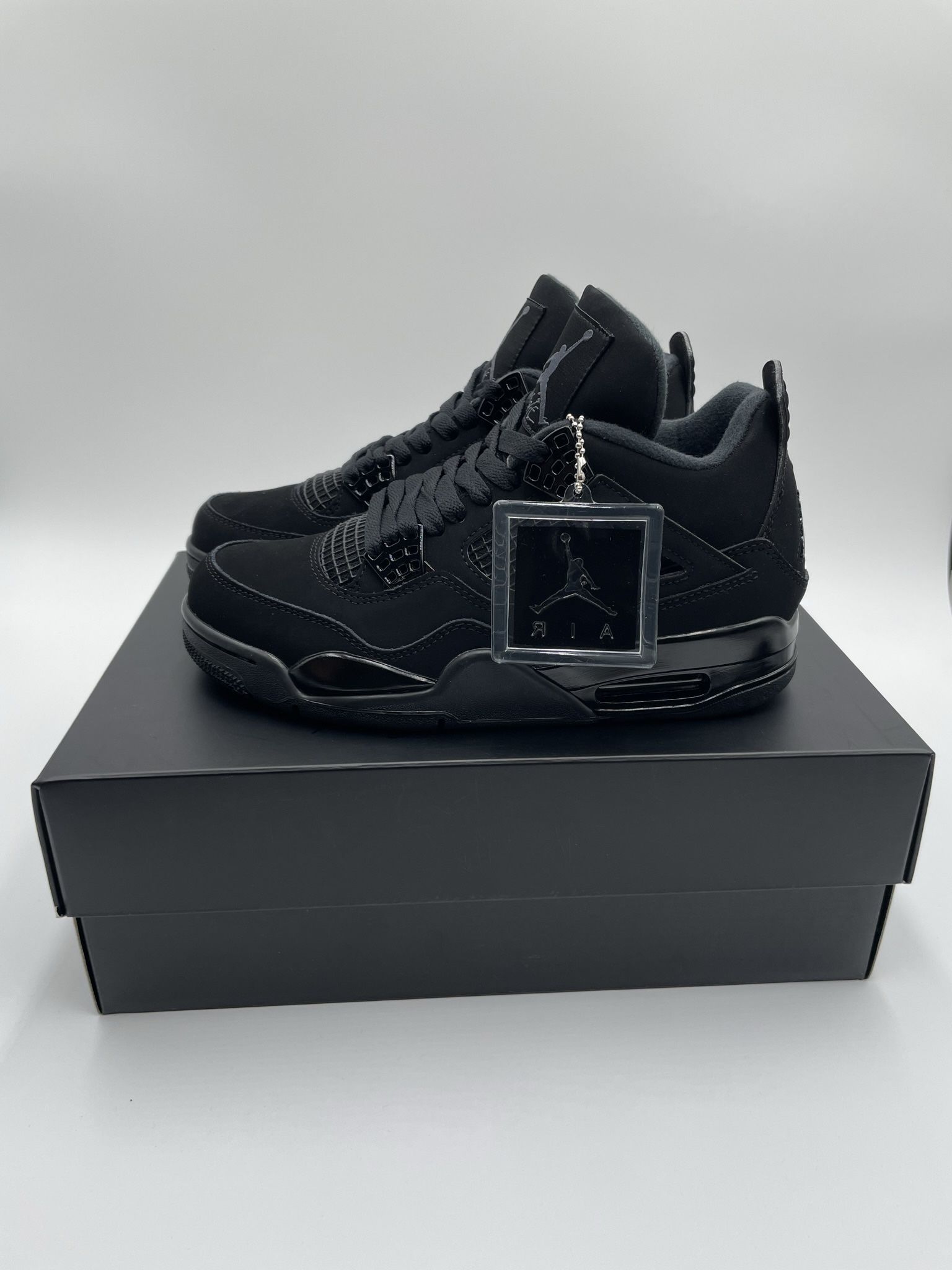 Black Cats Jordan 4