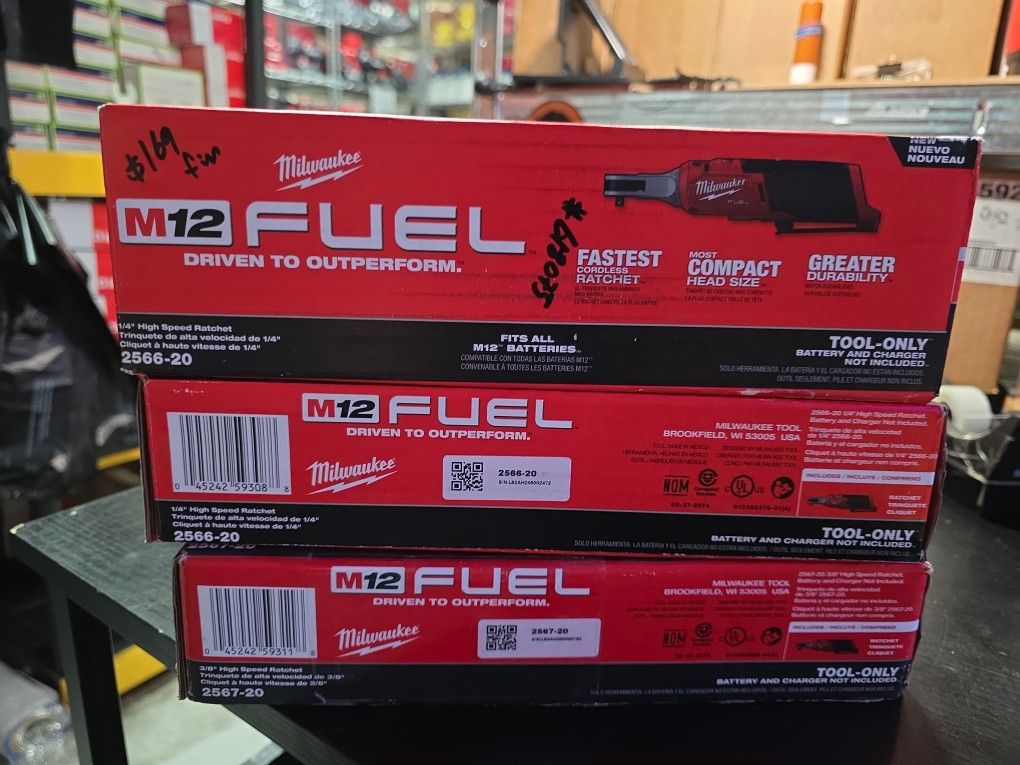 Milwaukee
M12 FUEL 12V Lithium-Ion Brushless Cordless High Speed 1/4 in. Ratchet (Tool-Only)